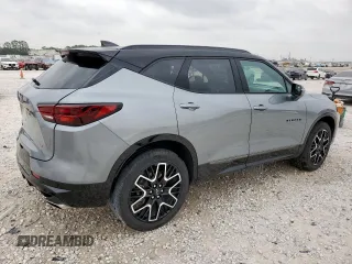 2024 Chevrolet Blazer RS z VIN 3GNKBERS0RS138137, wystawiony jako Copart lot #57655375 z przebiegiem 14 997 mil mil oraz Czysty tytuł • Clean title. Historia ofert i sprzedaży dostępna na DreamBid. Obrazek 3.