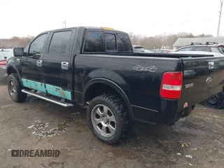 2004 Ford F-150 XLT with VIN 1FTPW14524FA04174, listed as a IAAI auction lot 40864660 with 218,100 mi miles. Bid and sale history available at carsss.com. Image 3.