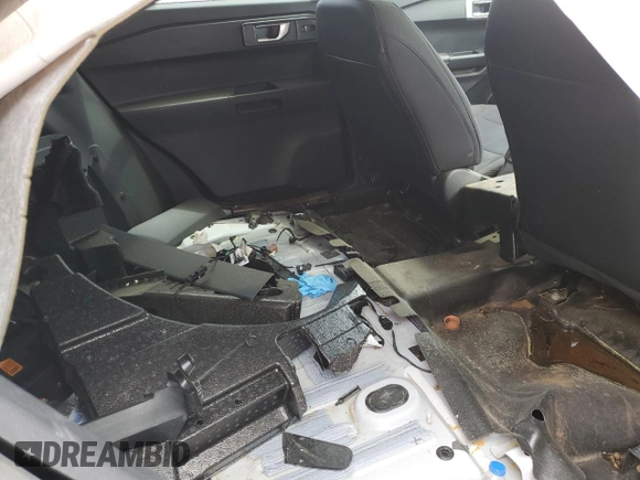 2022 Ford Explorer z VIN 1FM5K8AC1NGB17877, wystawiony jako Copart lot #55605335 z przebiegiem 28 980 mil mil oraz Szkoda całkowita • Salvage title. Historia ofert i sprzedaży dostępna na DreamBid. Obrazek 11.