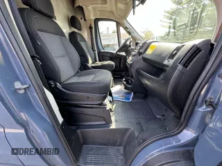 2019 Ram ProMaster Cargo with VIN 3C6TRVDGXKE517136, listed as a Copart auction lot 54348025 with 66,737 mi miles and Clean Title. Bid and sale history available at carsss.com. Image 5.