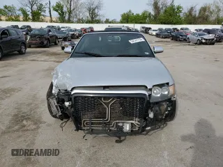 2004 Audi S4 z VIN WUARL48H64K900558, wystawiony jako Copart lot #54141755 z przebiegiem 131 741 mil mil oraz Szkody całkowita. Historia ofert i sprzedaży dostępna na DreamBid. Obrazek 5.