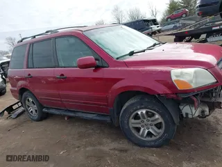 2003 Honda Pilot EX with VIN 2HKYF18543H556374, listed as a IAAI auction lot 41748467 with 207,343 mi miles. Bid and sale history available at carsss.com. Image 14.