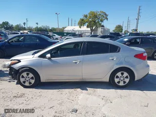 2015 Kia Forte LX with VIN KNAFK4A60F5433356, listed as a IAAI auction lot 41752952 with 91,631 mi miles. Bid and sale history available at carsss.com. Image 14.