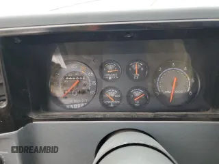 1987 Chevrolet El Camino SS z VIN 3GCCW80H7HS913746, wystawiony jako Copart lot #56333525 z przebiegiem 73 609 mil mil oraz Czysty tytuł • Clean title. Historia ofert i sprzedaży dostępna na DreamBid. Obrazek 9.