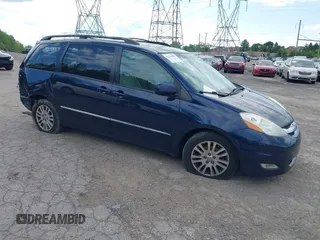 2007 Toyota Sienna XLE z VIN 5TDZK22C17S081084, wystawiony jako IAAI lot #42214968 z przebiegiem Nie podano mil oraz . Historia ofert i sprzedaży dostępna na DreamBid. Obrazek 1.