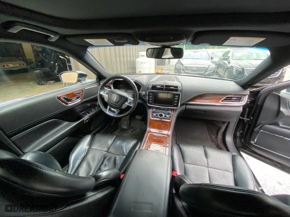 2017 Lincoln Continental Livery with VIN 1LN6L9HK3H5603871, listed as a Copart auction lot 80023534 with 96,640 mi miles and Clean Title. Bid and sale history available at carsss.com. Image 9.