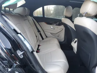 2018 Mercedes-Benz C 300 with VIN 55SWF4KB6JU259253, listed as a Copart auction lot 53642375 with 33,600 mi miles and Salvage Title. Bid and sale history available at DreamBid. Image 10.
