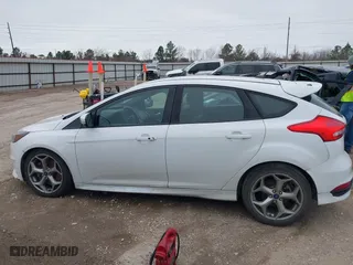2015 Ford Focus ST with VIN 1FADP3L91FL268867, listed as a IAAI auction lot 41583424 with 169,426 mi miles. Bid and sale history available at carsss.com. Image 14.