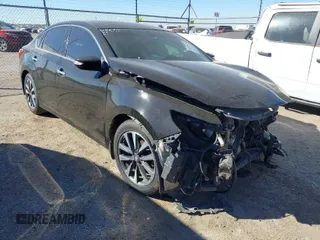 2017 Nissan Altima 2.5 SV with VIN 1N4AL3AP2HC164133, listed as a IAAI auction lot 41626455 with 161,772 mi miles. Bid and sale history available at carsss.com. Image 1.