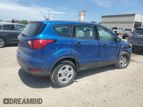 2019 Ford Escape S с VIN 1FMCU0F79KUB58432, выставлен на аукционе Copart как лот 57071095 с пробегом 111 471 миль миль и Списание • Salvage title. История ставок и продаж доступна на DreamBid. Изображение 3.