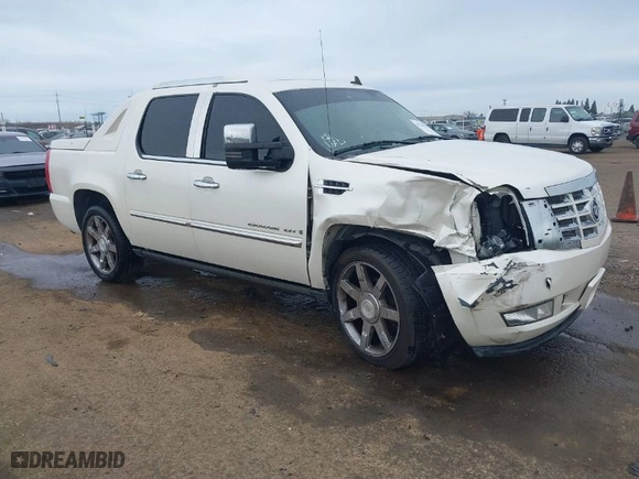 2007 Cadillac Escalade EXT with VIN 3GYFK62857G294182, listed as a IAAI auction lot 41724328 with 177234 miles. Bid and sale history available at carsss.com. Image 1.