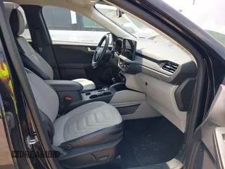 2023 Ford Escape с VIN 1FMCU0JZXPUA30782, выставлен на аукционе IAAI как лот 42275214 с пробегом 37 403 миль миль и . История ставок и продаж доступна на DreamBid. Изображение 5.