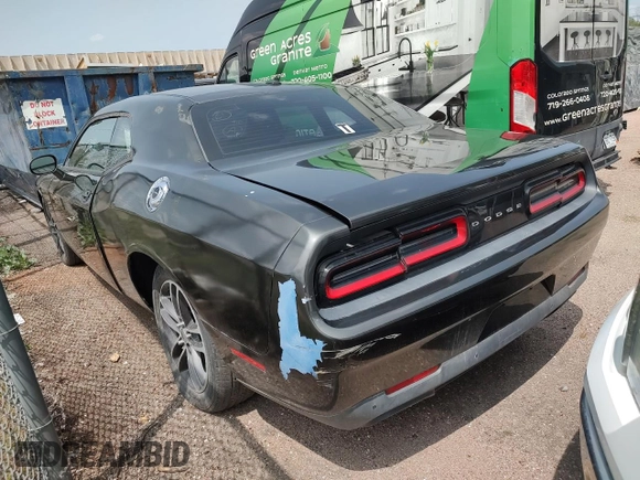 2019 Dodge Challenger R/T z VIN 2C3CDZBT8KH524707, wystawiony jako Copart lot #59381215 z przebiegiem 20 771 mil mil oraz Szkoda całkowita • Salvage title. Historia ofert i sprzedaży dostępna na DreamBid. Obrazek 3.
