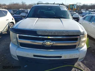 2009 Chevrolet Silverado 1500 LTZ with VIN 1GCEK39079Z114929, listed as a IAAI auction lot 41494959 with 305,078 mi miles. Bid and sale history available at carsss.com. Image 12.