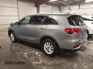 2020 Kia Sorento LX with VIN 5XYPGDA32LG663708, listed as a IAAI auction lot 41172341 with 61,729 mi miles. Bid and sale history available at carsss.com. Image 3.