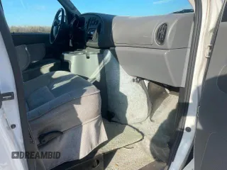 2003 Ford Econoline Cargo Recreational with VIN 1FDPE24L13HA37723, listed as a Copart auction lot 84327314 with 170,979 mi miles and Clean Title. Bid and sale history available at DreamBid. Image 5.