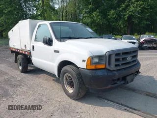 2001 Ford F-250 XL z VIN 1FTNF20L31EB69492, wystawiony jako IAAI lot #42247925 z przebiegiem 158 551 mil mil oraz . Historia ofert i sprzedaży dostępna na DreamBid. Obrazek 1.
