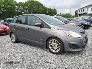 2013 Ford C-Max SE z VIN 1FADP5AU4DL519381, wystawiony jako Copart lot #60261935 z przebiegiem 161 581 mil mil oraz Czysty tytuł • Clean title. Historia ofert i sprzedaży dostępna na DreamBid. Obrazek 4.