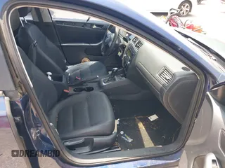 2011 Volkswagen Jetta SE с VIN 3VWDZ7AJ9BM325296, выставлен на аукционе IAAI как лот 42396817 с пробегом Не указан миль и . История ставок и продаж доступна на DreamBid. Изображение 5.