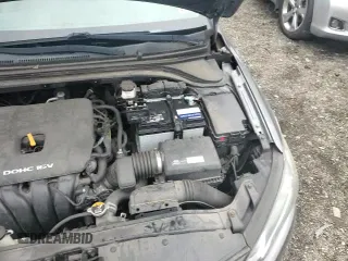 2017 Hyundai Elantra SE with VIN KMHD74LF9HU067944, listed as a Copart auction lot 81636365 with 28,453 mi miles and Salvage title. Bid and sale history available at DreamBid. Image 13.