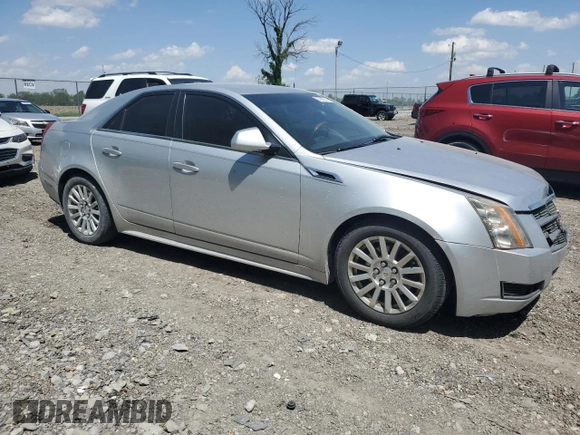 2011 Cadillac CTS Luxury z VIN 1G6DG5EY6B0136518, wystawiony jako Copart lot #57289375 z przebiegiem 197 598 mil mil oraz Czysty tytuł • Clean title. Historia ofert i sprzedaży dostępna na DreamBid. Obrazek 4.