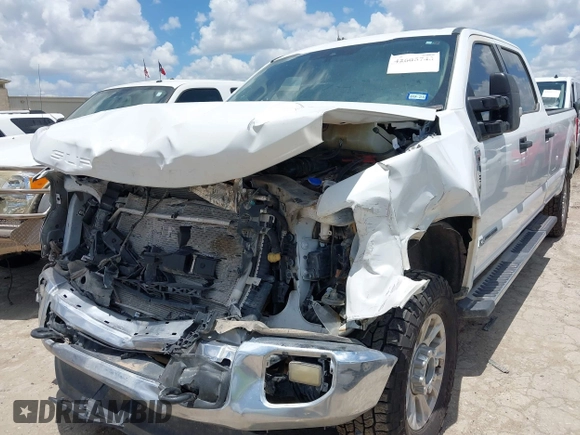 2022 Ford F-250 XL with VIN 1FT7W2BT6NEC15036, listed as a IAAI auction lot 42605743 with Not provided miles and . Bid and sale history available at DreamBid. Image 6.
