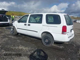 2008 Chevrolet Uplander LS Fleet with VIN 1GBDV13WX8D117831, listed as a IAAI auction lot 40688785 with 100,205 mi miles. Bid and sale history available at carsss.com. Image 3.