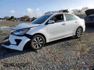 2022 Kia Rio S with VIN 3KPA24AD8NE501028, listed as a Copart auction lot 49511775 with 26,833 mi miles and Salvage Title. Bid and sale history available at carsss.com. Image 1.