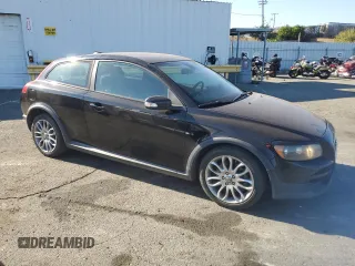 2009 Volvo C30 z VIN YV1MK672692146372, wystawiony jako Copart lot #73968714 z przebiegiem 155 069 mil mil oraz Szkody całkowita. Historia ofert i sprzedaży dostępna na DreamBid. Obrazek 4.