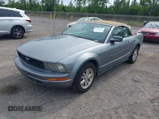 2007 Ford Mustang Deluxe with VIN 1ZVFT84N675260614, listed as a IAAI auction lot 42406953 with 139,592 mi miles and . Bid and sale history available at DreamBid. Image 2.