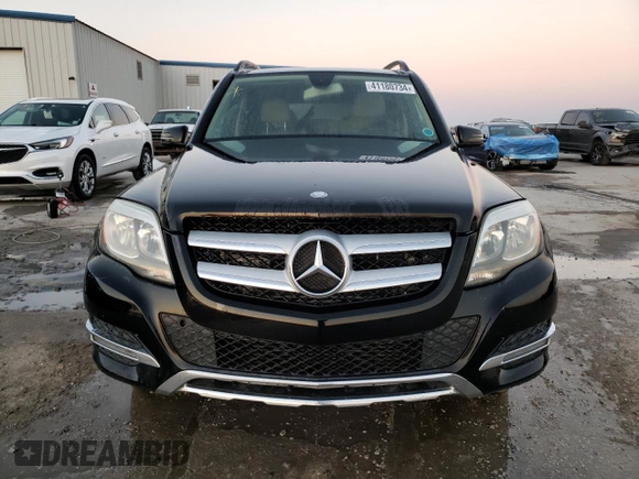 2015 Mercedes-Benz GLK 250 with VIN WDCGG0EB8FG421866, listed as a Copart auction lot 41180734 with 110,026 mi miles and . Bid and sale history available at DreamBid. Image 5.