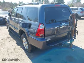 2006 Toyota 4Runner SR5 with VIN JTEBU14R660082588, listed as a IAAI auction lot 42048663 with 1 mi miles. Bid and sale history available at carsss.com. Image 3.