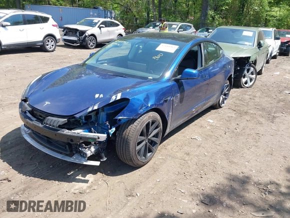 2022 Tesla Model 3 Long Range z VIN 5YJ3E1EB7NF180049, wystawiony jako IAAI lot #42188963 z przebiegiem 18 604 mil mil oraz . Historia ofert i sprzedaży dostępna na DreamBid. Obrazek 20.