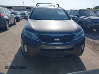 2015 Kia Sorento EX with VIN 5XYKU4A77FG555269, listed as a IAAI auction lot 42014317 with 168,218 mi miles and . Bid and sale history available at carsss.com. Image 12.