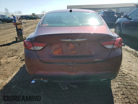 2015 Chrysler 200 S z VIN 1C3CCCBB6FN566037, wystawiony jako Copart lot #48161095 z przebiegiem 112 406 mil mil oraz Czysty tytuł • Clean title. Historia ofert i sprzedaży dostępna na DreamBid. Obrazek 6.