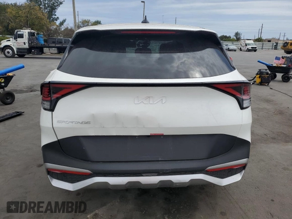 2024 Kia Sportage LX with VIN KNDPU3DFXR7316318, listed as a Copart auction lot 49158365 with 8,137 mi miles and Salvage Title. Bid and sale history available at DreamBid. Image 6.