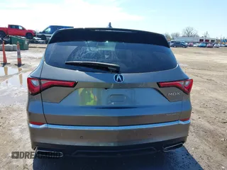 2024 Acura MDX w/Technology Package with VIN 5J8YE1H47RL005369, listed as a IAAI auction lot 41982915 with 17,307 mi miles. Bid and sale history available at carsss.com. Image 17.