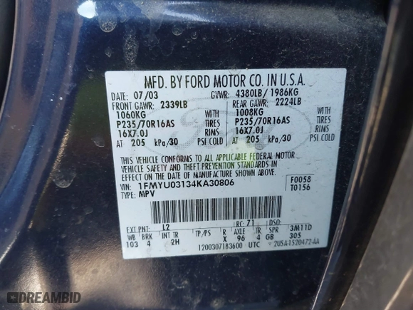2004 Ford Escape XLT with VIN 1FMYU03134KA30806, listed as a IAAI auction lot 41449933 with 137,897 mi miles. Bid and sale history available at carsss.com. Image 9.