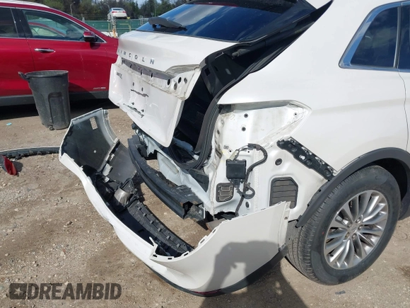 2016 Lincoln MKX Select with VIN 2LMPJ6KR7GBL59266, listed as a IAAI auction lot 42044990 with 131,233 mi miles. Bid and sale history available at carsss.com. Image 19.