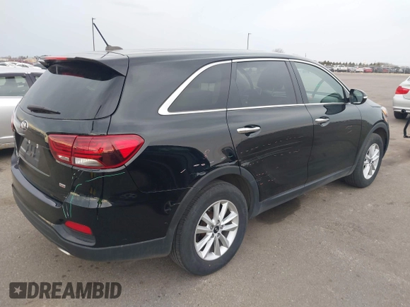 2019 Kia Sorento LX with VIN 5XYPG4A36KG558975, listed as a IAAI auction lot 42065481 with 49,867 mi miles and . Bid and sale history available at carsss.com. Image 4.