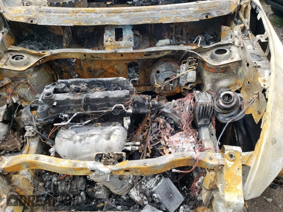 2014 Jeep Cherokee Trailhawk z VIN 1C4PJMBBXEW203063, wystawiony jako Copart lot #50887125 z przebiegiem Nie podano mil oraz Nie do naprawy • Non repairable. Historia ofert i sprzedaży dostępna na DreamBid. Obrazek 13.