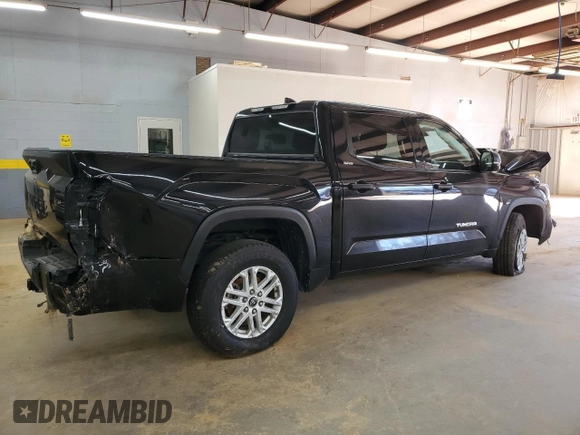 2022 Toyota Tundra 2WD SR5 with VIN 5TFLA5AB8NX018333, listed as a Copart auction lot 49630785 with 44,582 mi miles and Salvage Title. Bid and sale history available at carsss.com. Image 3.