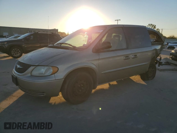 2003 Chrysler Town & Country with VIN 2C4GP24373R293030, listed as a Copart auction lot 70884954 with 156,566 mi miles and Salvage Title. Bid and sale history available at carsss.com. Image 1.