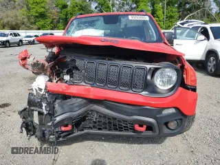 2020 Jeep Renegade Trailhawk with VIN ZACNJBC19LPL45977, listed as a Copart auction lot 50263085 with 104,709 mi miles and Non repairable. Bid and sale history available at DreamBid. Image 5.