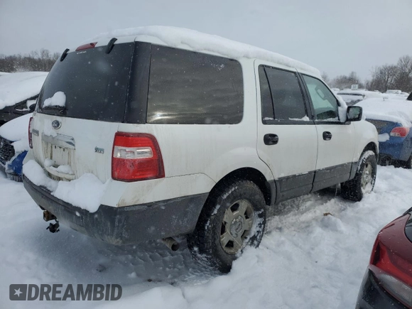 2011 Ford Expedition XL z VIN 1FMJU1G58BEF55442, wystawiony jako Copart lot #45196775 z przebiegiem 165 203 mil mil oraz Czysty tytuł • Clean title. Historia ofert i sprzedaży dostępna na DreamBid. Obrazek 3.
