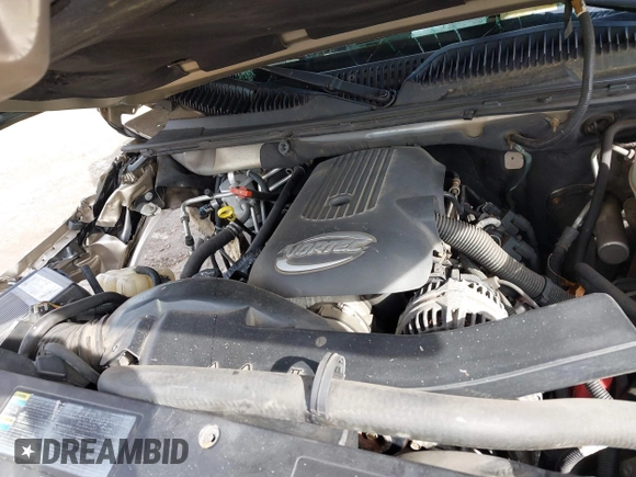 2005 Chevrolet Suburban LT with VIN 3GNFK16Z95G159688, listed as a IAAI auction lot 41492030 with 233,009 mi miles and . Bid and sale history available at DreamBid. Image 9.