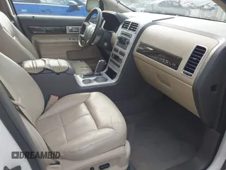 2008 Lincoln MKX with VIN 2LMDU68C98BJ40078, listed as a IAAI auction lot 41910778 with 213,209 mi miles. Bid and sale history available at carsss.com. Image 5.