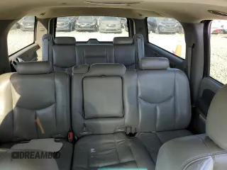 2003 Chevrolet Suburban Z71 z VIN 3GNFK16Z33G137747, wystawiony jako Copart lot #55563055 z przebiegiem 224 502 mil mil oraz Szkoda całkowita • Salvage title. Historia ofert i sprzedaży dostępna na DreamBid. Obrazek 10.