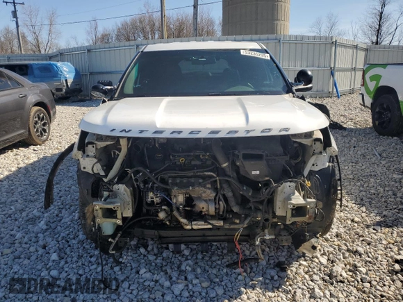 2017 Ford Police Interceptor Utility z VIN 1FM5K8AT2HGB33378, wystawiony jako Copart lot #53235295 z przebiegiem Nie podano mil oraz Czysty tytuł • Clean title. Historia ofert i sprzedaży dostępna na DreamBid. Obrazek 5.