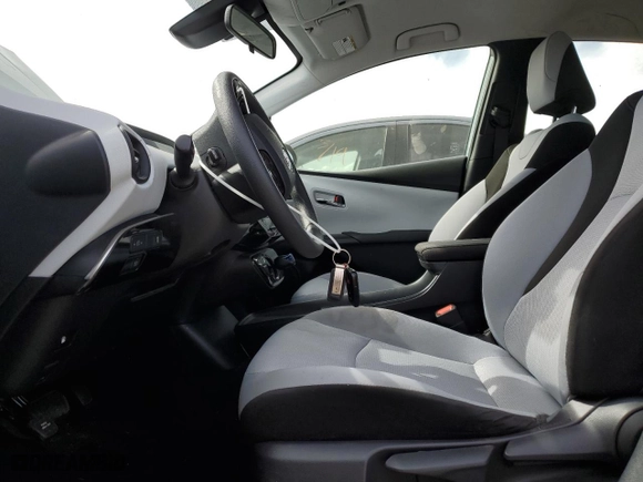 2020 Toyota Prius L Eco with VIN JTDKARFU5L3105804, listed as a Copart auction lot 49877155 with 108,728 mi miles and Salvage Title. Bid and sale history available at carsss.com. Image 7.
